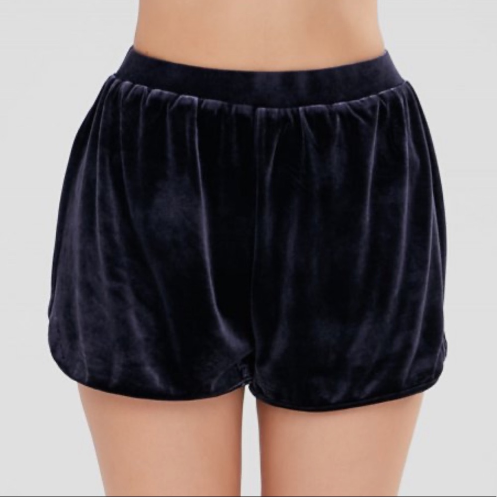 Buy 3 for 30$ bundle - Velvet Shorts
